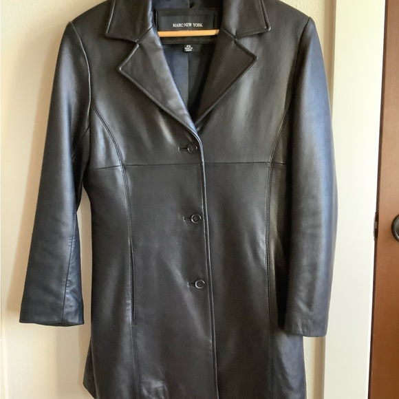 Black. Fantastic LEATHER Marc New York jacket. Car coat length. - Picture 7 of 8